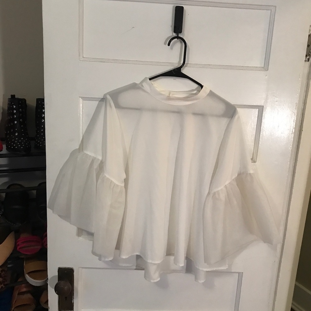 Ruffle sleeve top